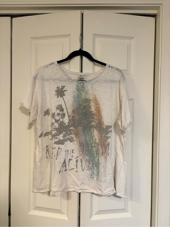 Magnolia Pearl Tops - Magnolia Pearl White Short-Sleeve Tee with Muted Teal and Rust Brushprint